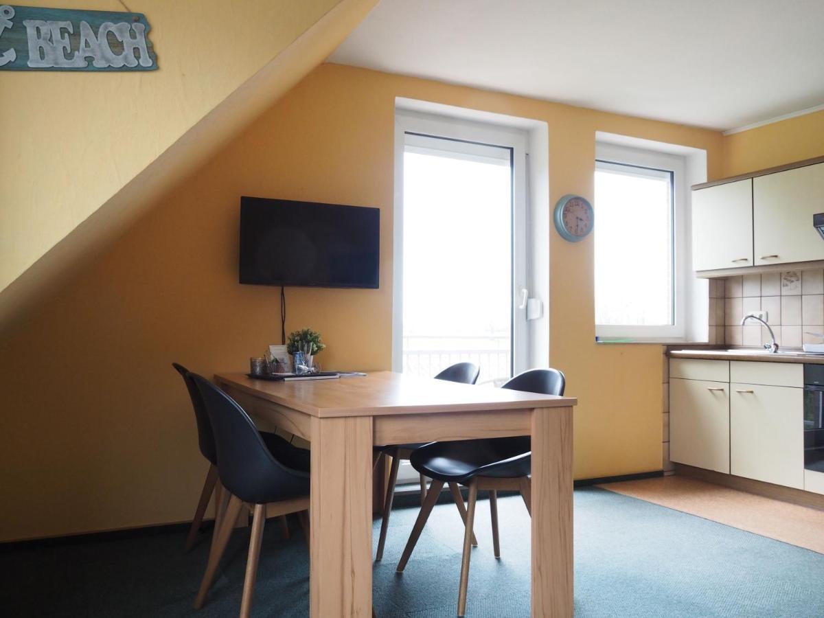 Friesenmeer Ferienwohnung Sechs Bensersiel Exterior photo